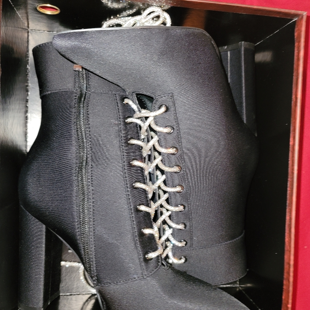 Women's boots